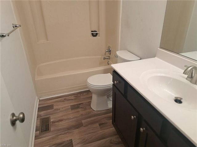 5513 Old Guard CRES, Virginia Beach, VA 23462