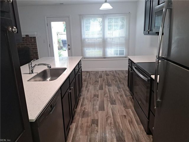 5513 Old Guard CRES, Virginia Beach, VA 23462