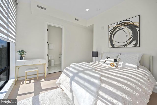 517 MONTANA AVE NE #3A, Washington, DC 20017