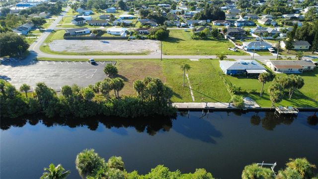 838 SPRING LAKE BOULEVARD, Port Charlotte, FL 33952