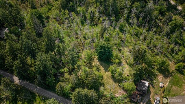 908 E Madrona Boulevard NW, Lakebay, WA 98349