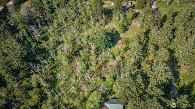 908 E Madrona Boulevard NW, Lakebay, WA 98349