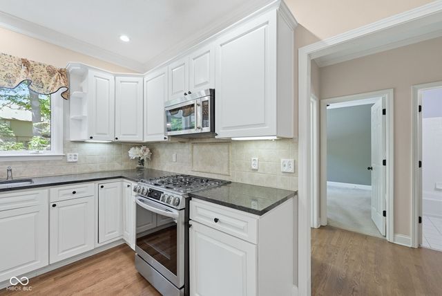 5276 Woodfield Drive S, Carmel, IN 46033