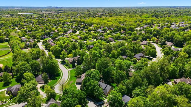 5276 Woodfield Drive S, Carmel, IN 46033