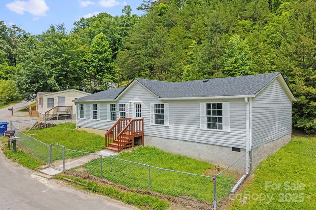 518 Primrose Drive, Asheville, NC 28806