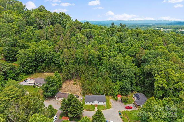 518 Primrose Drive, Asheville, NC 28806