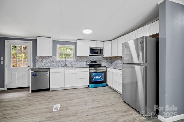 518 Primrose Drive, Asheville, NC 28806