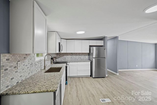 518 Primrose Drive, Asheville, NC 28806