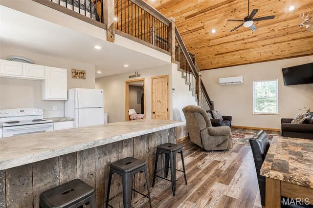 7067 Hwy C, Fredericktown, MO 63645