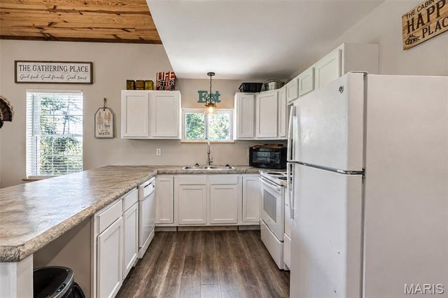 7067 Hwy C, Fredericktown, MO 63645