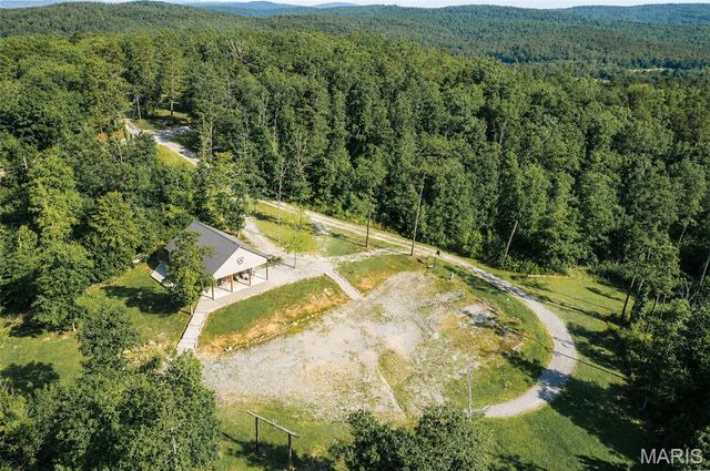 7067 Hwy C, Fredericktown, MO 63645