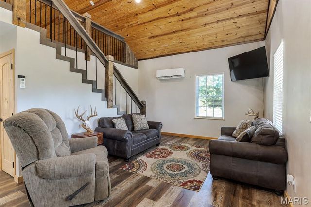 7067 Hwy C, Fredericktown, MO 63645