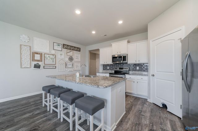 16008 Glenncrest Lane, Harvest, AL 35749