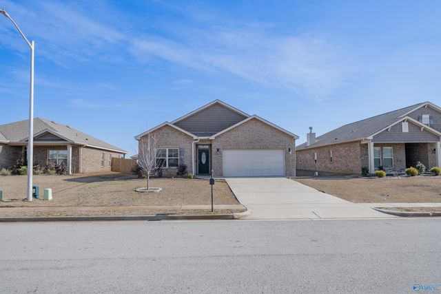 16008 Glenncrest Lane, Harvest, AL 35749