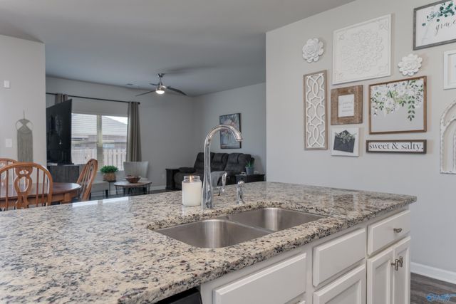 16008 Glenncrest Lane, Harvest, AL 35749