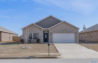 16008 Glenncrest Lane, Harvest, AL 35749