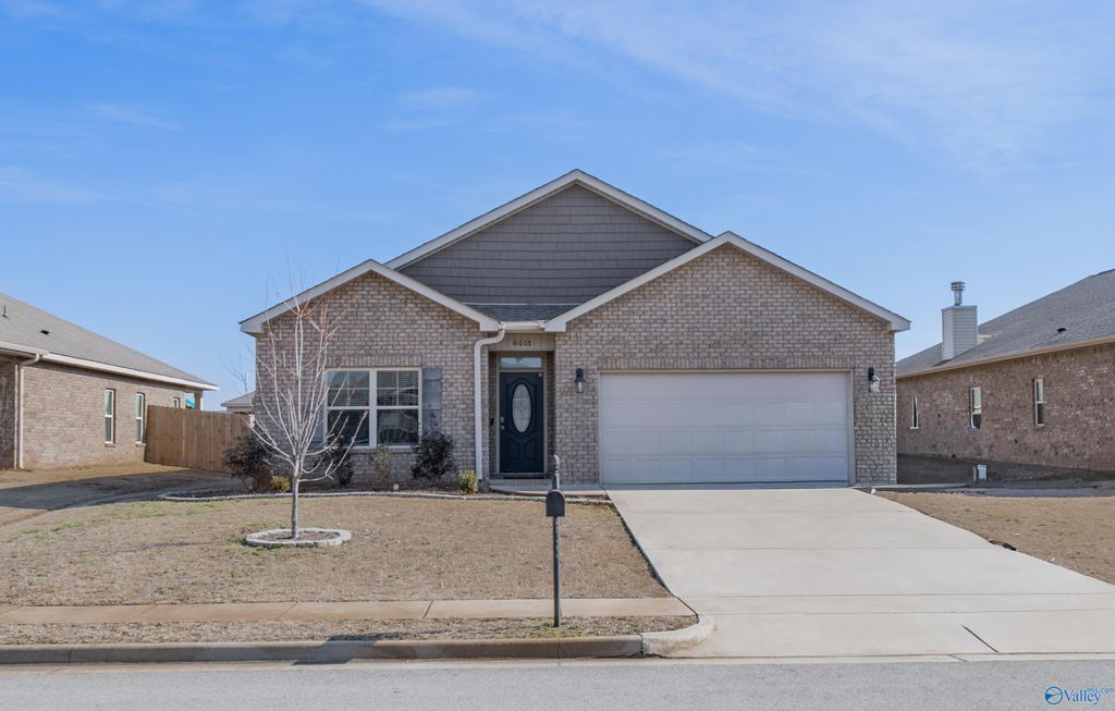 16008 Glenncrest Lane, Harvest, AL 35749