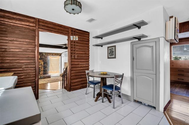 2600 26TH AVENUE N, St Petersburg, FL 33713