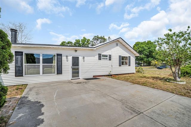 2600 26TH AVENUE N, St Petersburg, FL 33713