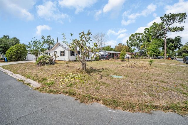 2600 26TH AVENUE N, St Petersburg, FL 33713