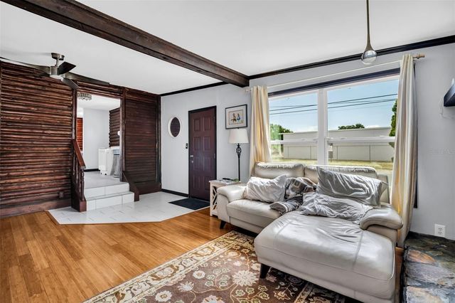 2600 26TH AVENUE N, St Petersburg, FL 33713