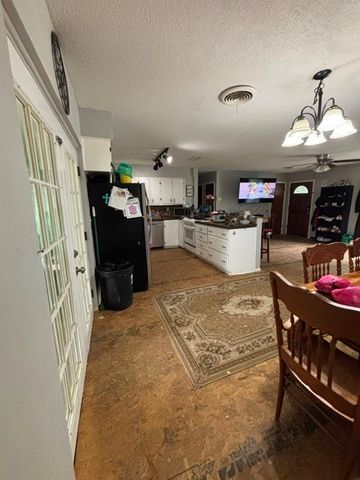 110 Henry IV Trace, Mabank, TX 75156