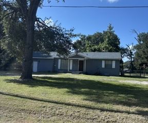 110 Henry IV Trace, Mabank, TX 75156