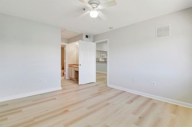 121 SW Palm Drive Unit 306, Port St. Lucie, FL 34986