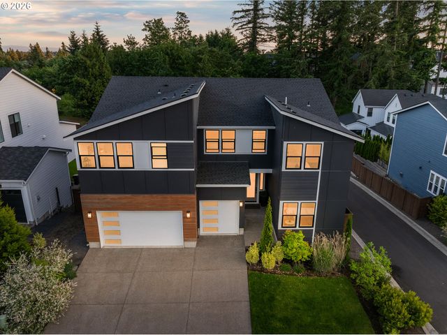 2763 DAHLIA Dr, West Linn, OR 97068