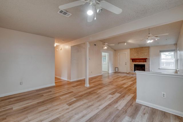 4901 Transit CIR, Austin, TX 78727