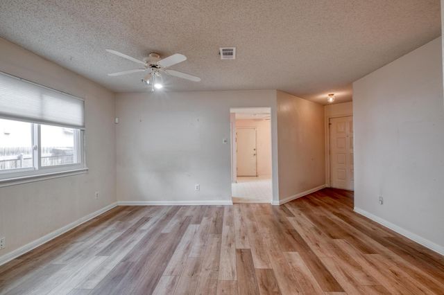 4901 Transit CIR, Austin, TX 78727