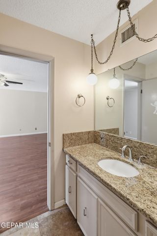 794 COEUR DALENE Circle, El Paso, TX 79922