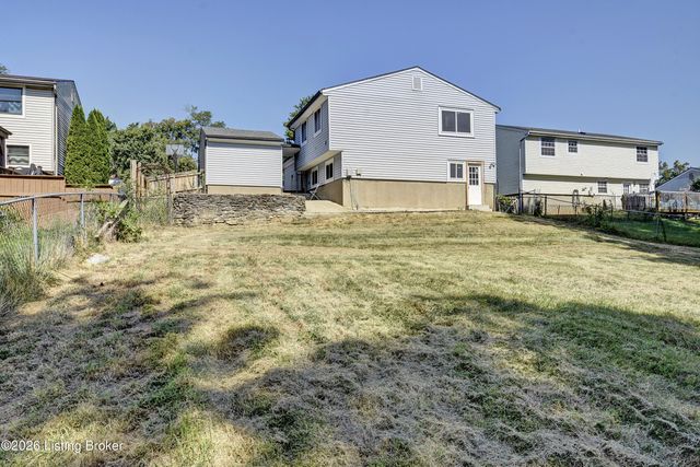 9310 Plumwood Pl, Crestwood, KY 40014