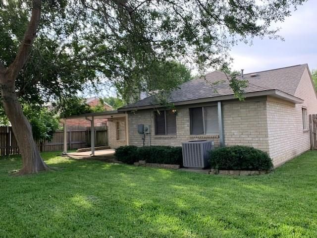 19434 Glenway Falls Drive, Katy, TX 77449