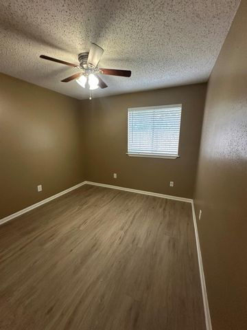 19434 Glenway Falls Drive, Katy, TX 77449