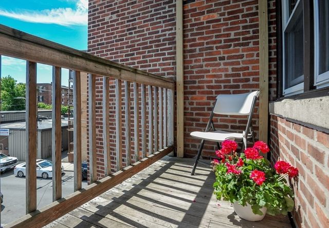 56 Peabody Street 3-E, Salem, MA 01970