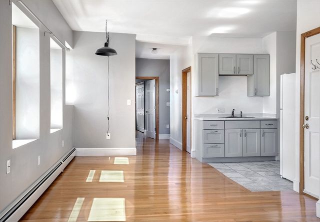 56 Peabody Street 3-E, Salem, MA 01970