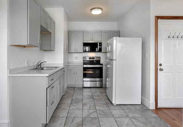 56 Peabody Street 3-E, Salem, MA 01970