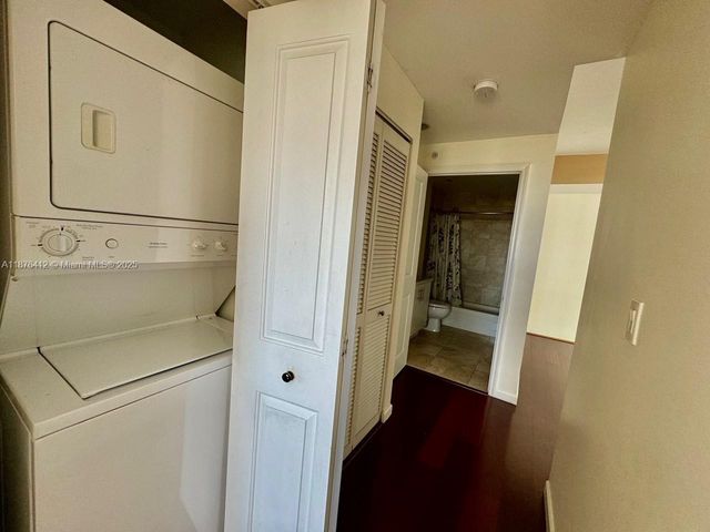 7900 NE Harbor Island Dr 1017, North Bay Village, FL 33141