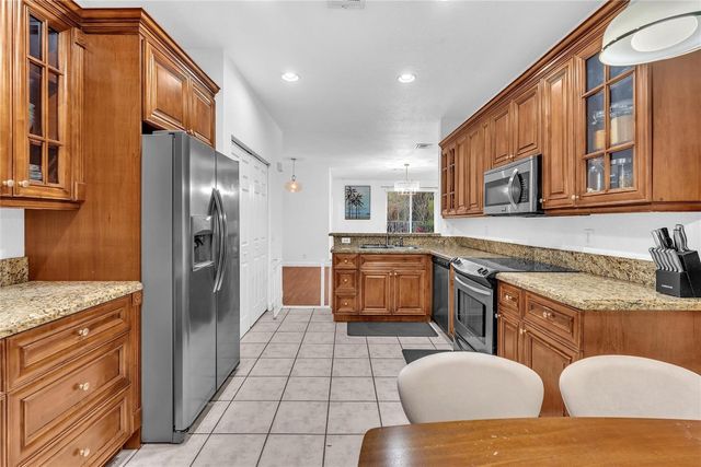 1059 Golden Cane Drive, Weston, FL 33327