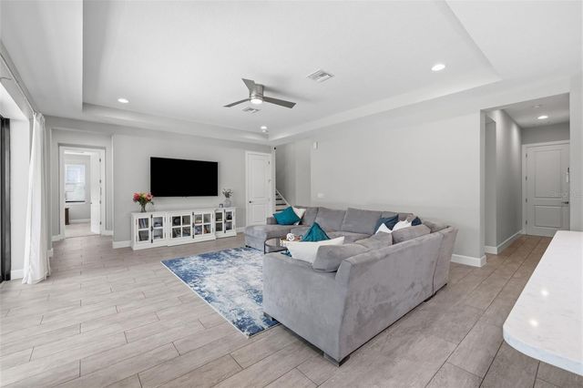 18615 RUE BEAUVAIS, Lutz, FL 33558