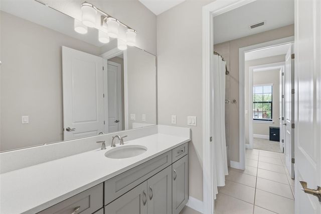 18615 RUE BEAUVAIS, Lutz, FL 33558