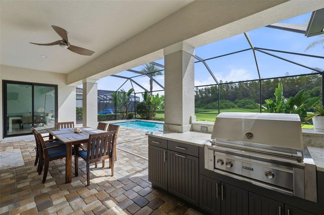 18615 RUE BEAUVAIS, Lutz, FL 33558