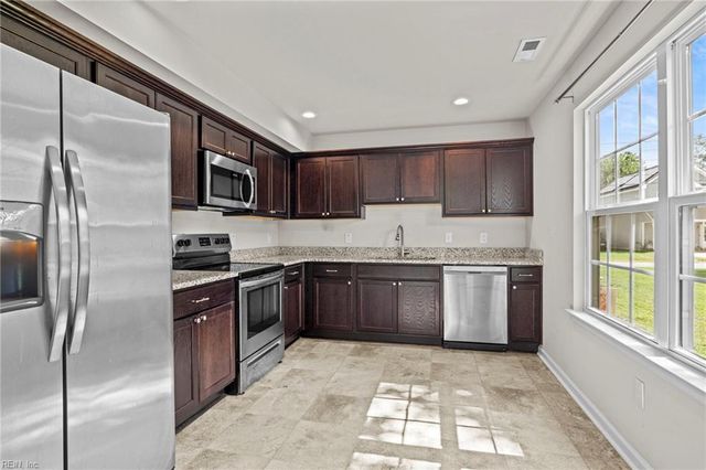 305 Baker ST, Suffolk, VA 23434