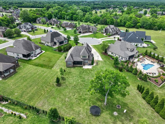 1530 Marathon Dr, Murfreesboro, TN 37129