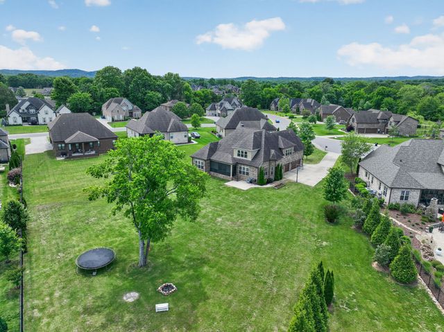 1530 Marathon Dr, Murfreesboro, TN 37129
