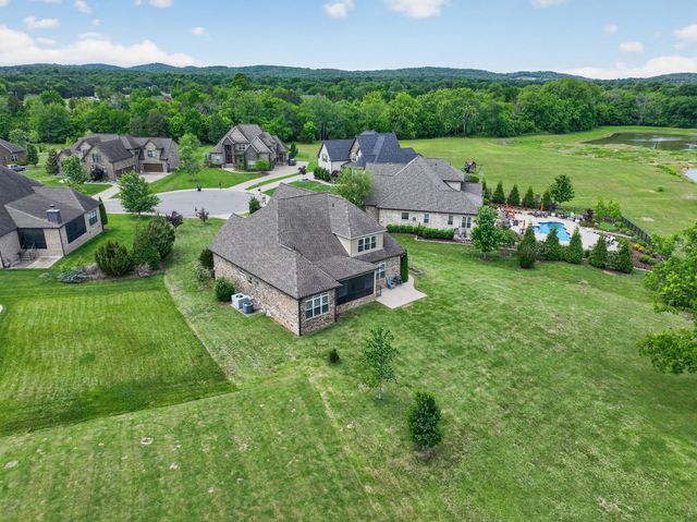 1530 Marathon Dr, Murfreesboro, TN 37129