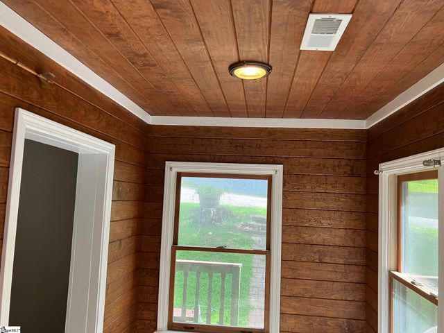 29 Shelton Road, Greenville, SC 29611