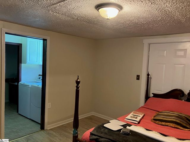 29 Shelton Road, Greenville, SC 29611