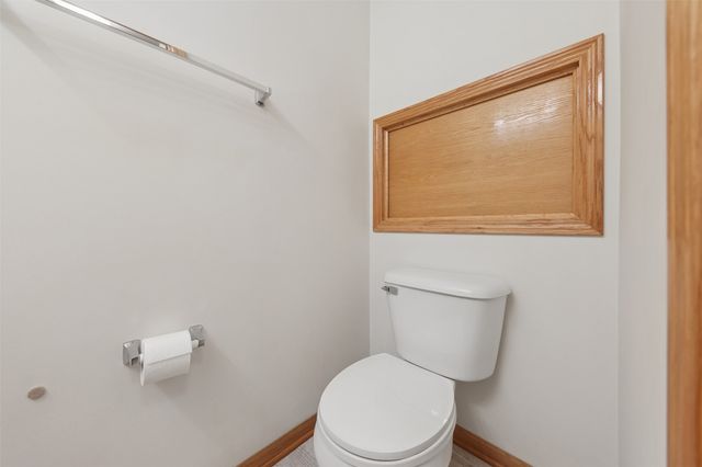 2200 Hart Avenue 1, Des Moines, IA 50320